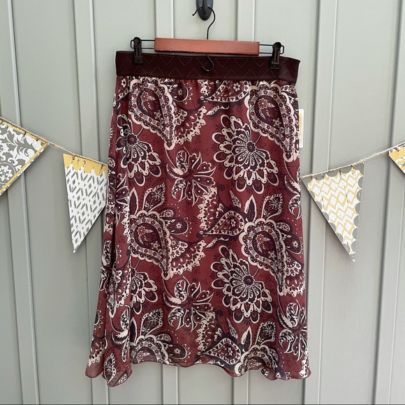 LuLaRoe Lola Skirt Chiffon Paisley Floral Large